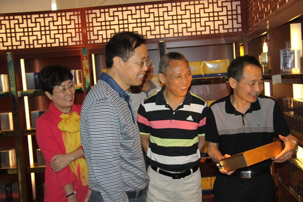 杭州亞運會官方靈芝產品供應商|杭州亞運會官方供應商|中國靈芝十大品牌|仙客來靈芝|仙客來靈芝破壁孢子粉|仙客來孢子油|仙客來靈芝飲片|仙客來破壁孢子粉|靈芝孢子油|孢子粉|靈芝破壁孢子粉|靈芝|中華老字號