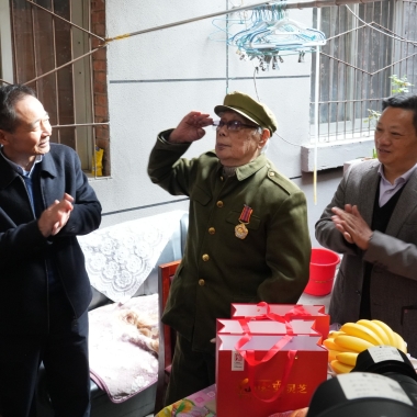 敬英雄 暖人心 - 走訪慰問抗美援朝老兵