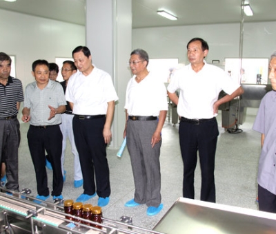 江西省老科協(xié)領(lǐng)導(dǎo)、老專家蒞臨仙客來公司考察老科協(xié)科技（培訓(xùn)）示范基地工作