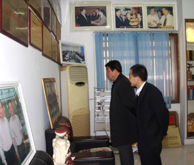 九江縣委書記徐耀純蒞臨仙客來公司指導(dǎo)工作