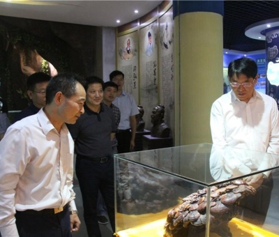 九江市委常委、副市長(zhǎng)張新龍蒞臨仙客來(lái)公司調(diào)研