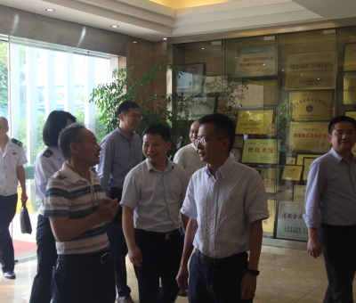 江西省稅務(wù)局黨委委員、總審計(jì)師賴竹華一行蒞臨仙客來考察調(diào)研