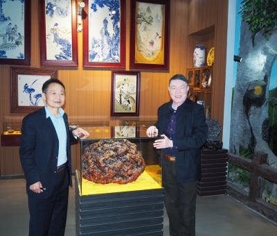 中國人民解放軍海軍原副參謀長(zhǎng)段昭顯將軍一行蒞臨仙客來公司參觀指導(dǎo)